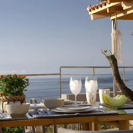 Modern Country Villa Fternon